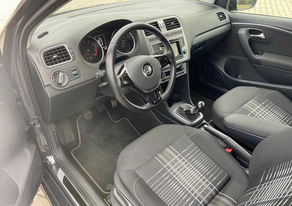 Volkswagen Polo cena 29500 przebieg: 98600, rok produkcji 2015 z Krotoszyn małe 106
